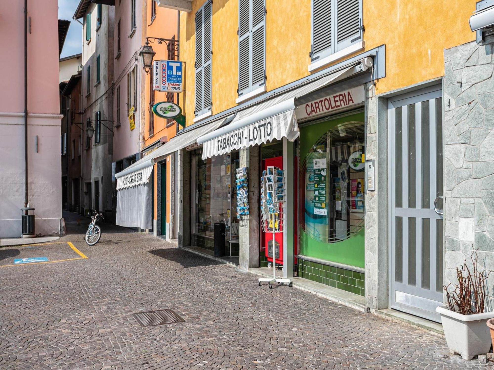 Wonderful Flat With Swimming Pool Lift And Garden Leilighet Gravedona Eksteriør bilde